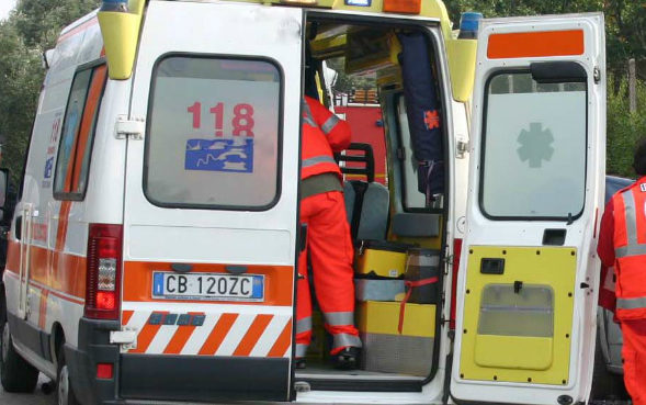 Incidente stradale a Villaggio Mosè: giovane motociclista ferito gravemente