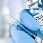 Covid, il Cdm vara all’unanimità dl con obbligo vaccino over 50 | Per servizi e negozi basterà il Green pass base